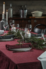 <span>A beautiful table setting adds a touch of gold to both everyday life and parties. In our new series with recycled cotton (70%) you will find trendy colors to make a memorable table setting.<br /></span><br /><span>This series is also highly suitable <span>A beautiful table setting adds a touch of gold to both everyday life and parties. In our new series with recycled cotton (70%) you will find trendy colors to make a memorable table setting.<br /></span><br /><span>This series is also highly suitable