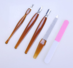 Wellys 18 Pieces Manicure Set, Purple Wellys 18 Pieces Manicure Set, Purple