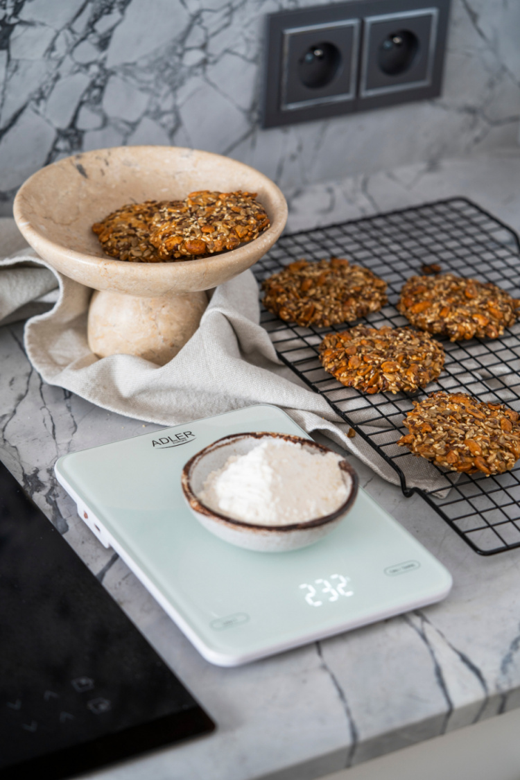 Adler AD 3177w Kitchen scale 10kg USB charged, White Adler AD 3177w Kitchen scale 10kg USB charged, White