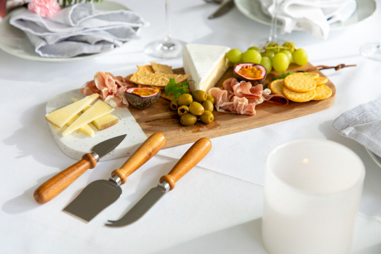 Orrefors Jernverk Cheese tray with three knives