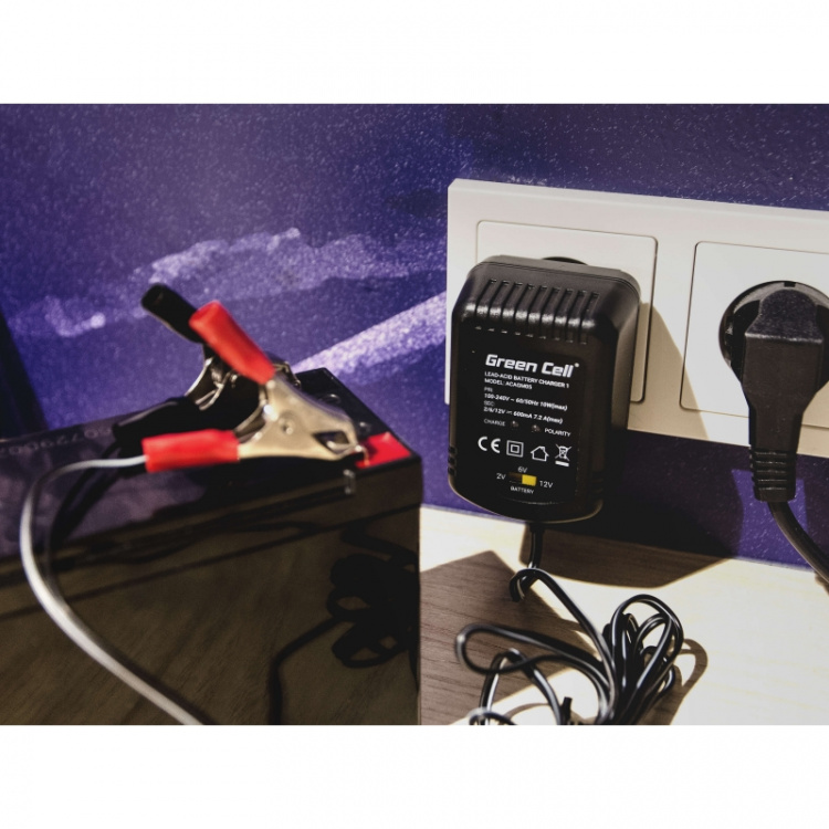 Green Cell Universal Battery Charger AGM 2V/6V/12V Green Cell Universal Battery Charger AGM 2V/6V/12V