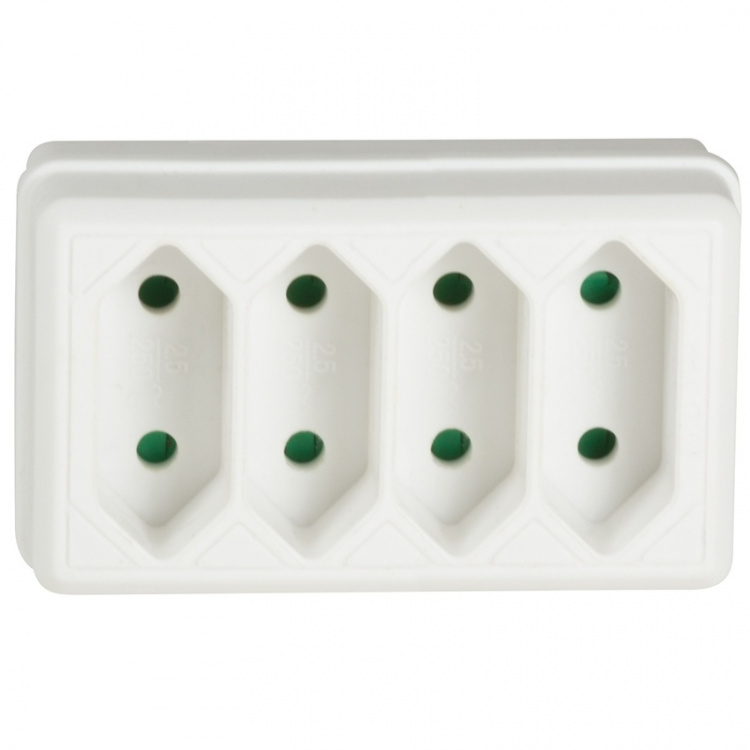 LogiLink Grenuttag med 4st Euro-uttag V