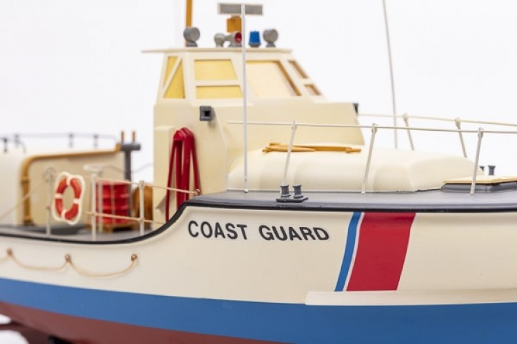 1:40 U.S. Coast Guards - Plastic hull 1:40 U.S. Coast Guards - Plastic hull