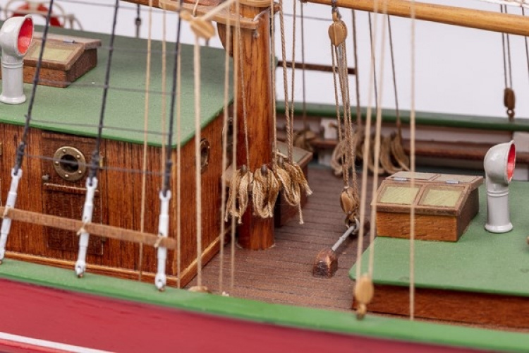 1:50 Lilla Dan -Wooden hull 1:50 Lilla Dan -Wooden hull