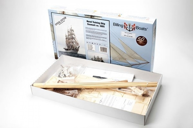 1:100 Danmark Special Edition -Wooden hull
