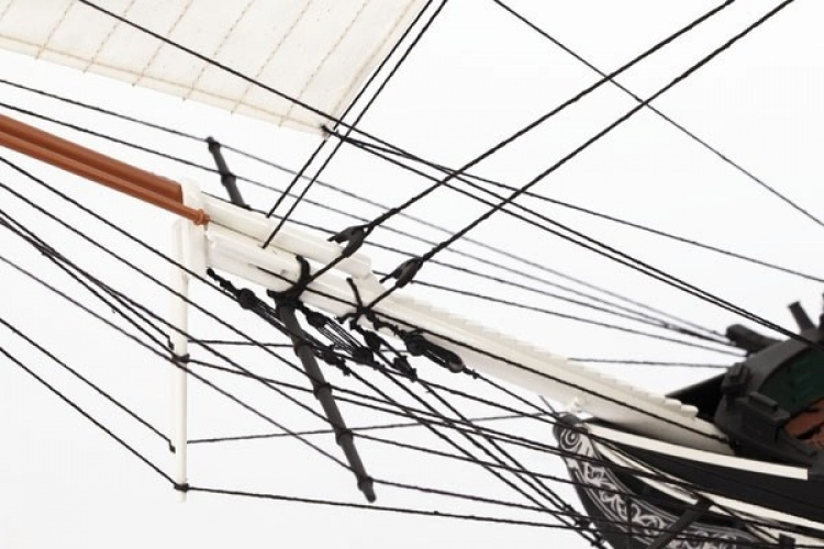 1:100 USS Constitution -Wooden hull