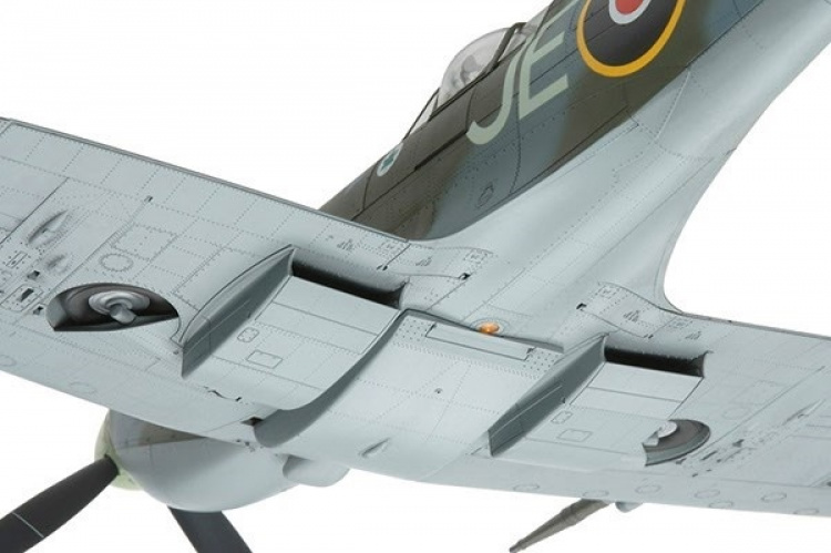 Tamiya 1/32 Spitfire Mk. IXc
