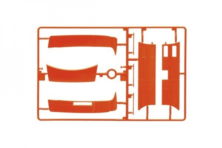 Italeri 1:24 IVECO Hi-Way 480 E5 (Low Roof)