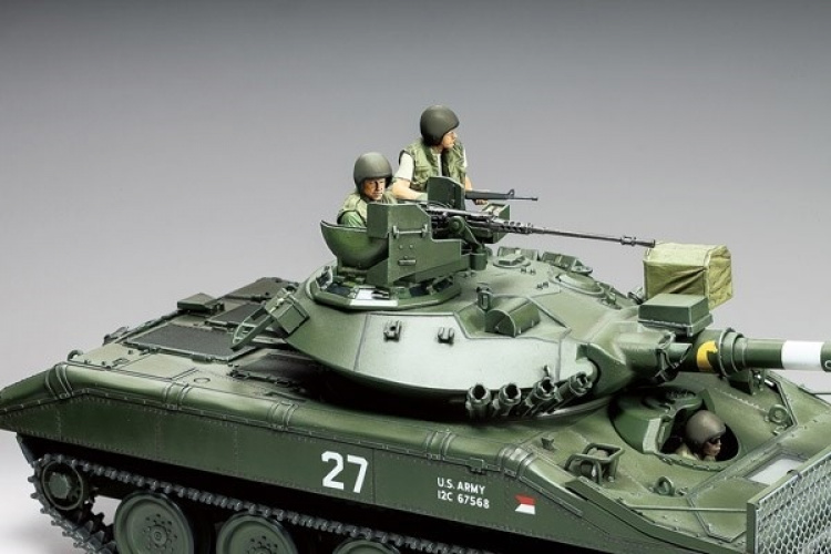 Tamiya 1:35 U.S. Airborne Tank M551 Sheridan (Vietnam War