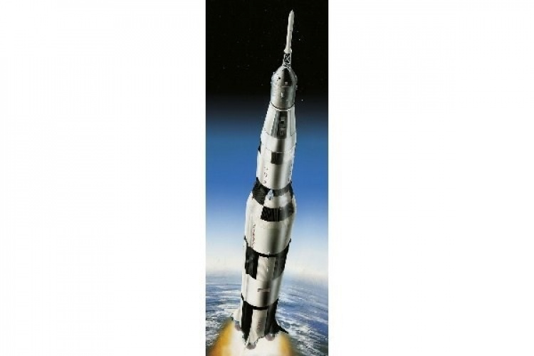 Revell Apollo 11 Saturn V Rocket