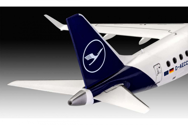 Revell Embraer 190 Lufthansa New Livery