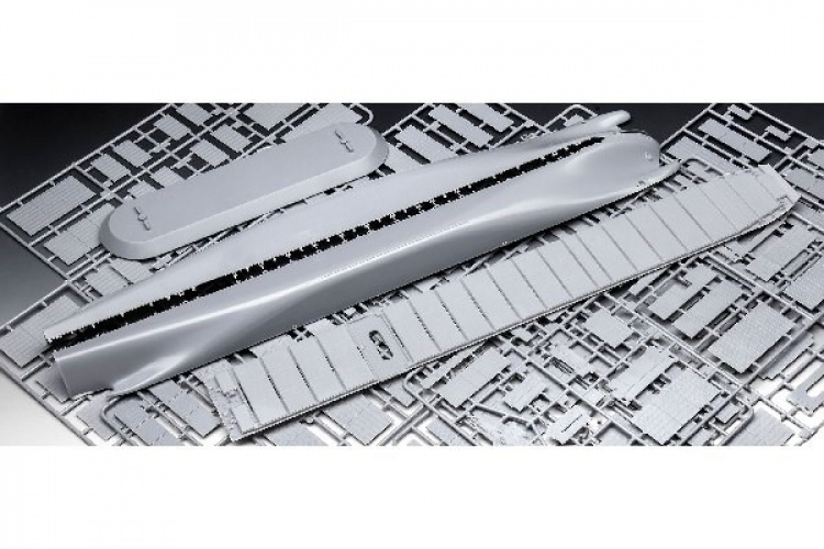 Revell Container Ship COLOMBO EXPRESS