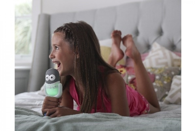 Singing Machine Bluetooth Mic Guy