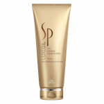 WELLA SP LuxeOil Keratin Conditioning Cream, a daily moisturizing treatment for all hair types. This conditioner contains a luxurious and nutritious blend of oils and keratin that protects the hair from external stresses making the hair silky smooth. For 