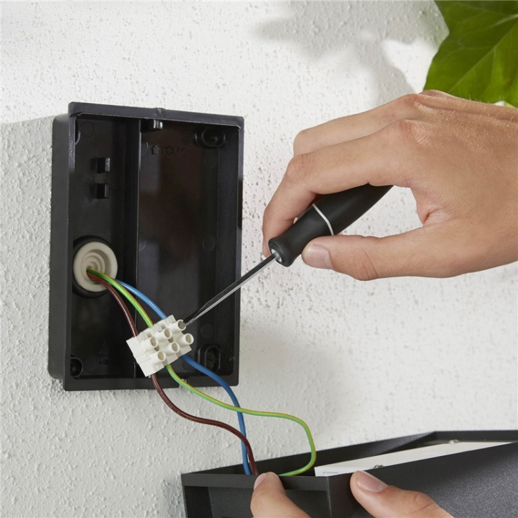 Philips Hue Resonate Vägglampa Wh/Colo Philips Hue Resonate Vägglampa Wh/Colo