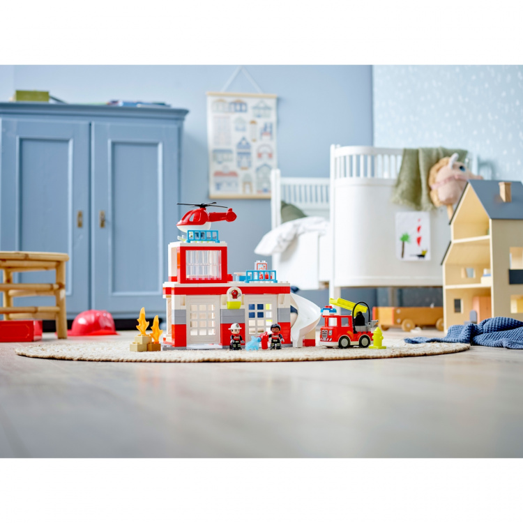Lego Duplo - Fire Station & Helicopter 10970