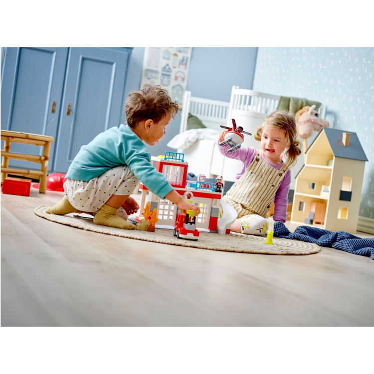 Lego Duplo - Fire Station & Helicopter 10970