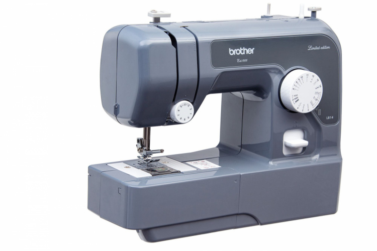 Brother LB14 Limited Edition Sewing machine incl. 10 coils and finger protection, Black