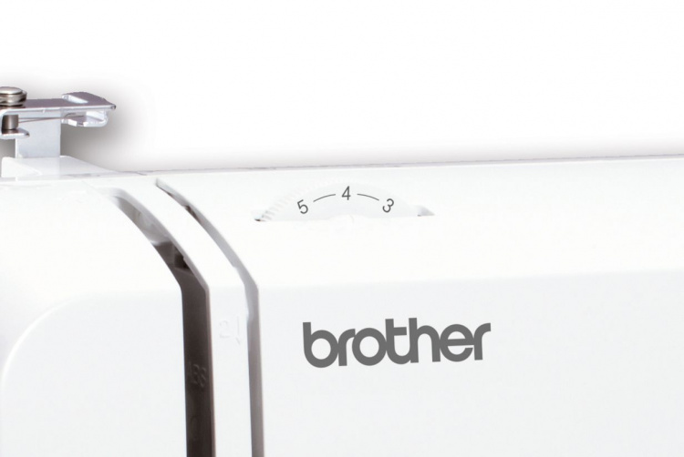 Brother RL417 Sewing machine for simple sewing projects incl. Overlock stitches