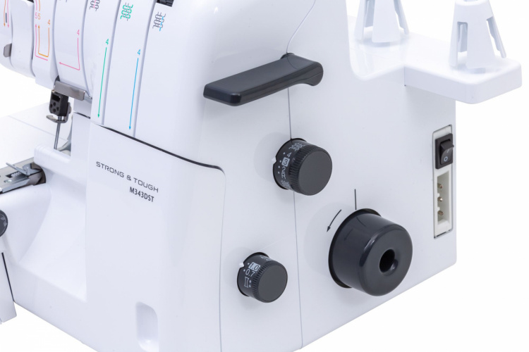 Brother M343DST Strong & Tough Overlock incl. Extension table and extra presser feet Brother M343DST Strong & Tough Overlock incl. Extension table and extra presser feet