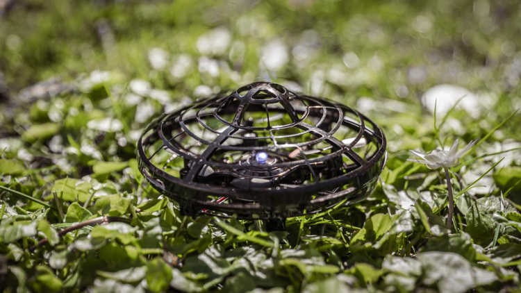 GADGETMONSTER UFO Drone, control a UFO drone with just your hands GADGETMONSTER UFO Drone, control a UFO drone with just your hands