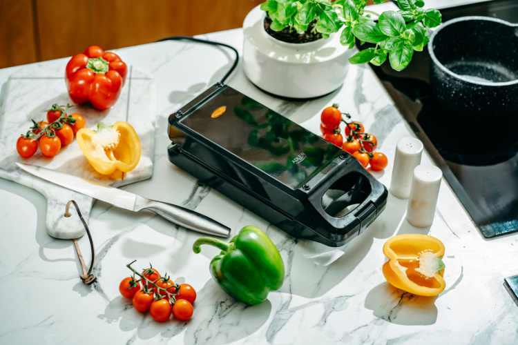 Adler AD 3066 Multifunctional device - toasting, baking, grilling (Double-sided) Adler AD 3066 Multifunctional device - toasting, baking, grilling (Double-sided)