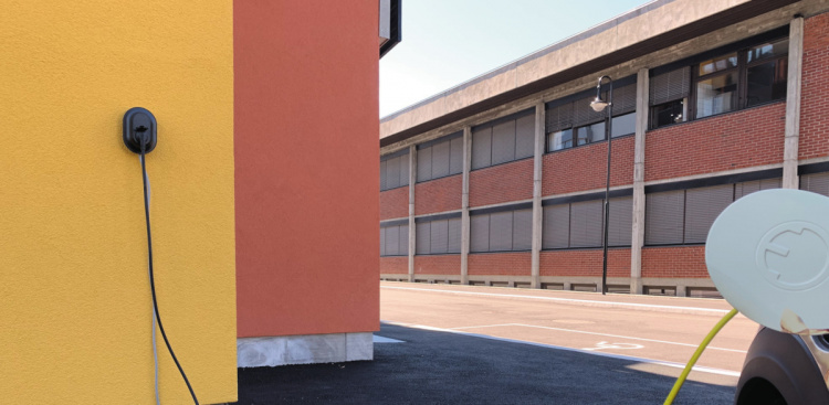 Kokong Ev Zen Charger, Polar Black Kokong Ev Zen Charger, Polar Black