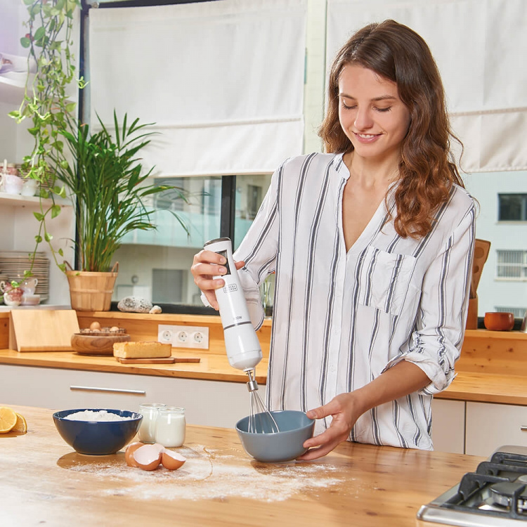 BLACK+DECKER Hand Blender With Accessories 600W White