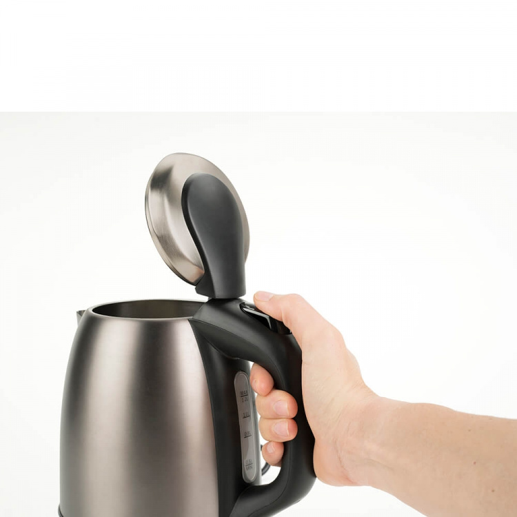 BLACK+DECKER Kettle 1,2L Brushed Steel
