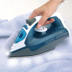 BLACK+DECKER Steam iron 2200W
