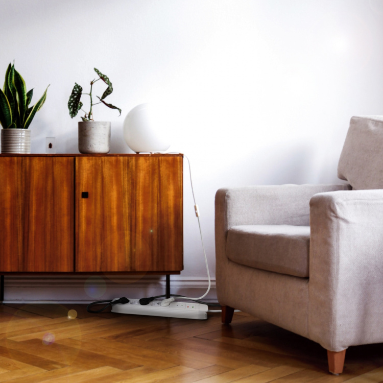 Grenuttag 5-vägs med fjärr 433 Grenuttag 5-vägs med fjärr 433