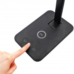 Skrivbordslampa med QI-laddnin