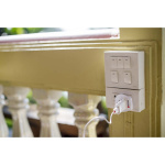 SKROSS Travel Adapter World-to-Europe Earthed SKROSS Travel Adapter World-to-Europe Earthed