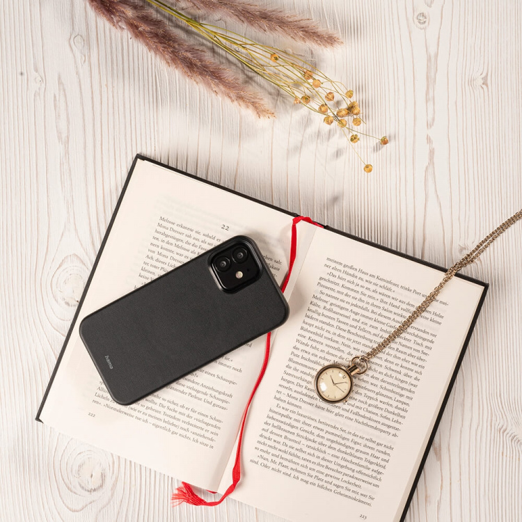 Hama MagLine Cover for Apple iPhone 13 Pro Black