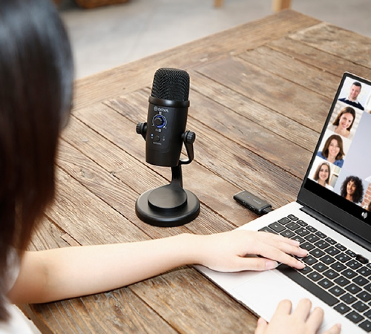 Boya Wired/Wireless Dual-Function Boya Wired/Wireless Dual-Function