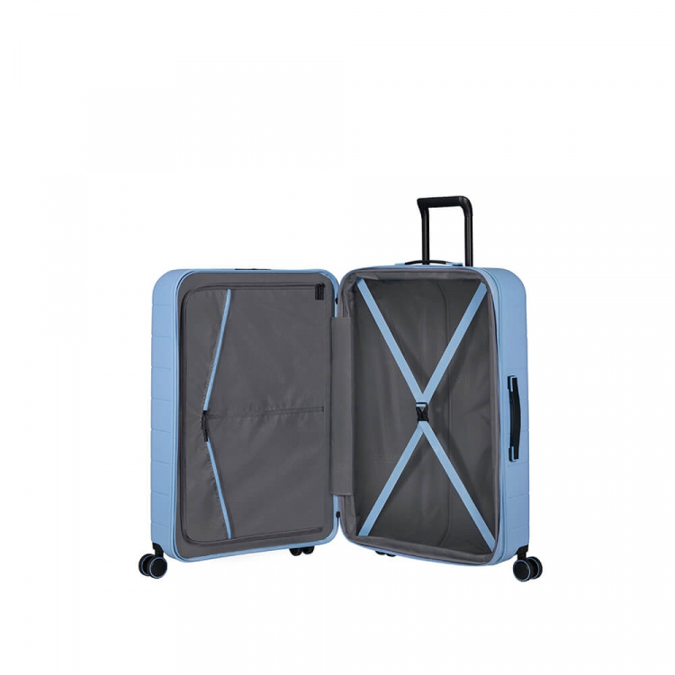 American Tourister Nova Stream Spinner 77/28 Expand Pastel Blue American Tourister Nova Stream Spinner 77/28 Expand Pastel Blue