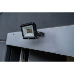 brennenstuhl LED Spotlight JARO 3060 / LED Floodlight 20W for outdoor use (LED Outdoor Light for wall mounting, with 2300lm, made of high-quality aluminium, IP65)