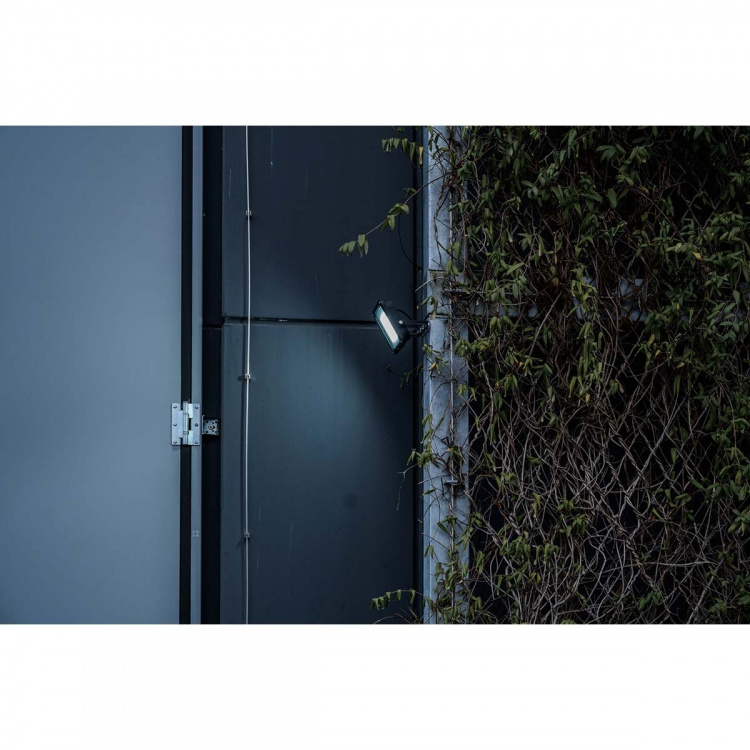 brennenstuhl LED Spotlight JARO 14060 / LED Floodlight 100W for outdoor use (LED Outdoor Light for wall mounting, with 11500lm, made of high quality aluminium, IP65)