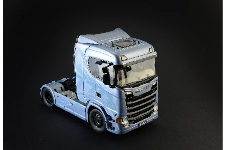ITALERI 1:24 Scania S770 4x2 normal roof ITALERI 1:24 Scania S770 4x2 normal roof