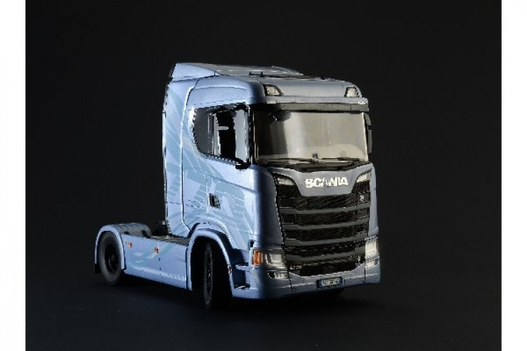 ITALERI 1:24 Scania S770 4x2 normal roof ITALERI 1:24 Scania S770 4x2 normal roof