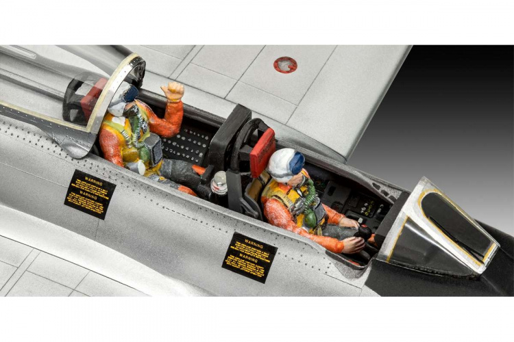Revell Northrop F-89 Scorpion, 75th anniv. 1:48 gift set
