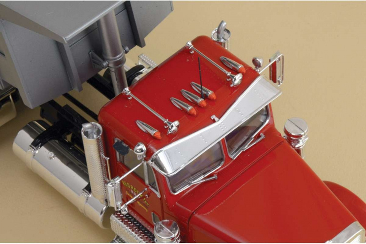 ITALERI 1:24 Freightliner tung dumper