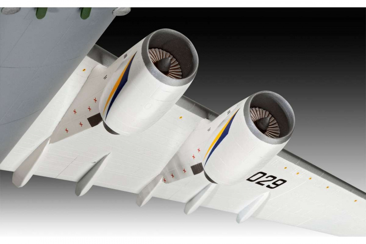 Revell Antonov An-124 Ruslan 1:144  Revell Antonov An-124 Ruslan 1:144