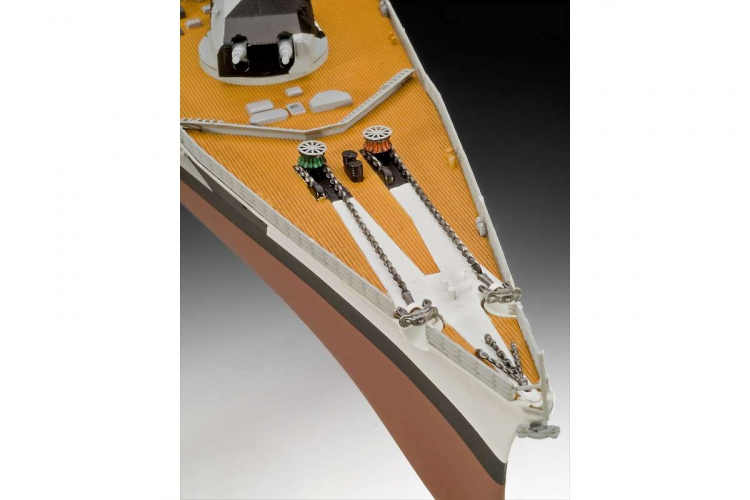 Revell German Battleship WWII Tirpitz 1:350 Revell German Battleship WWII Tirpitz 1:350