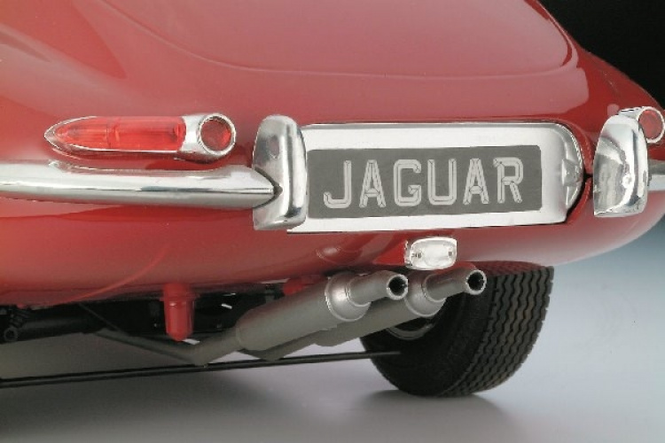 Revell Jaguar E-Type 