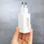 Hama Universal Charger USB-C and USB-A PD GaN 5-20V/65W Hama Universal Charger USB-C and USB-A PD GaN 5-20V/65W