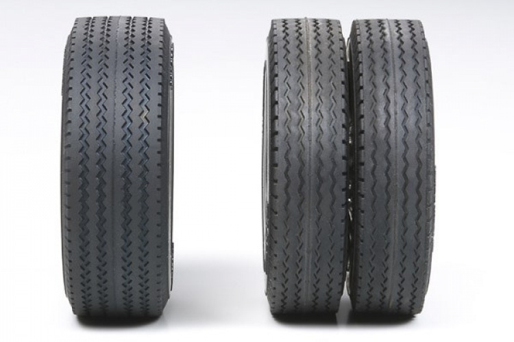 TAMIYA 1/14 3-Axle reefer semi trailer