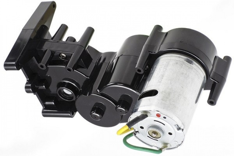 TAMIYA 1/10 R/C Comical Hornet (WR-02CB) TAMIYA 1/10 R/C Comical Hornet (WR-02CB)