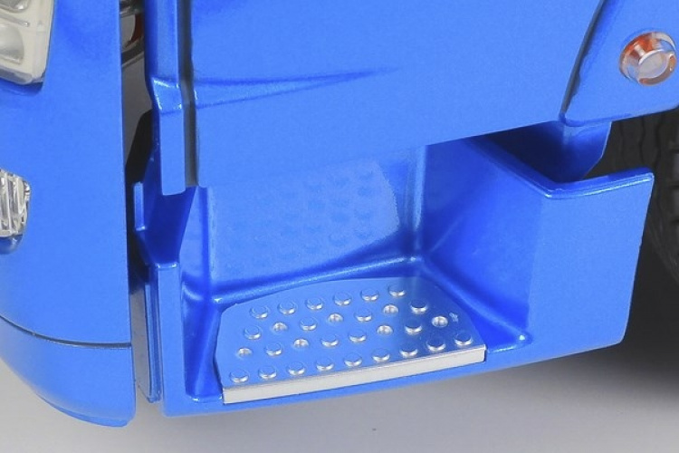 TAMIYA 1/14 Man TGX 26.540 6x4 XLX (Light Metallic Blue)