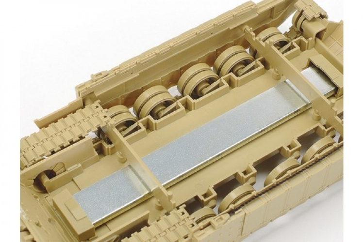 TAMIYA 1/48 British Main Battle Tank Challenger 2 (Desert